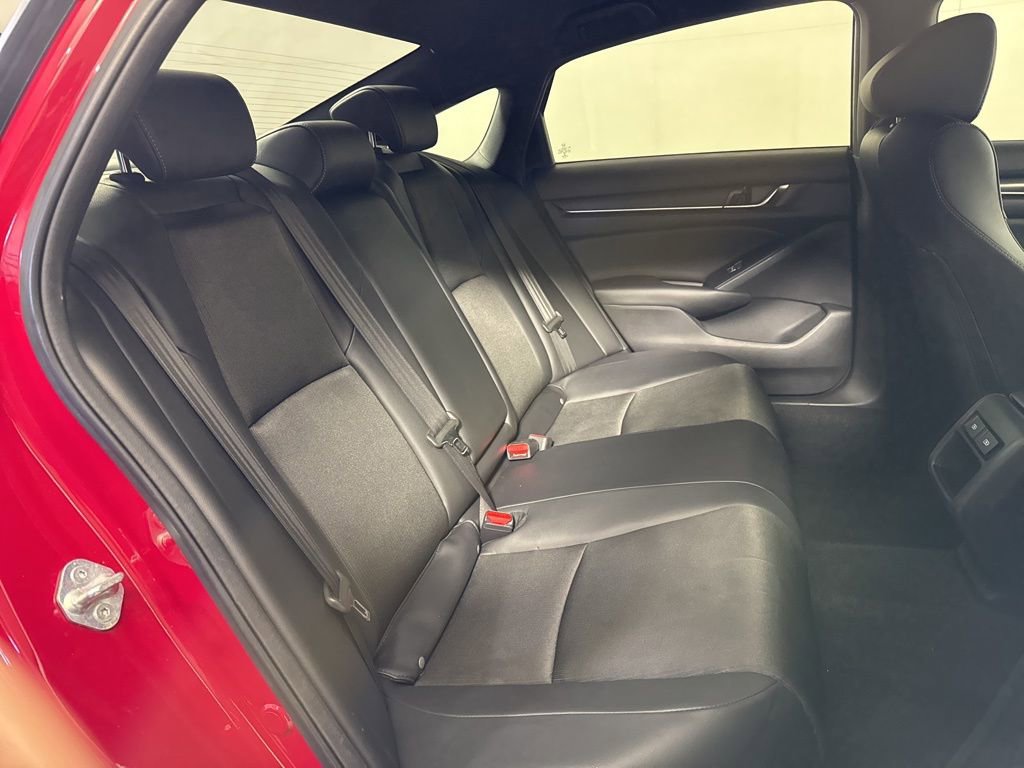 Used 2021 Honda Accord Sport image 17