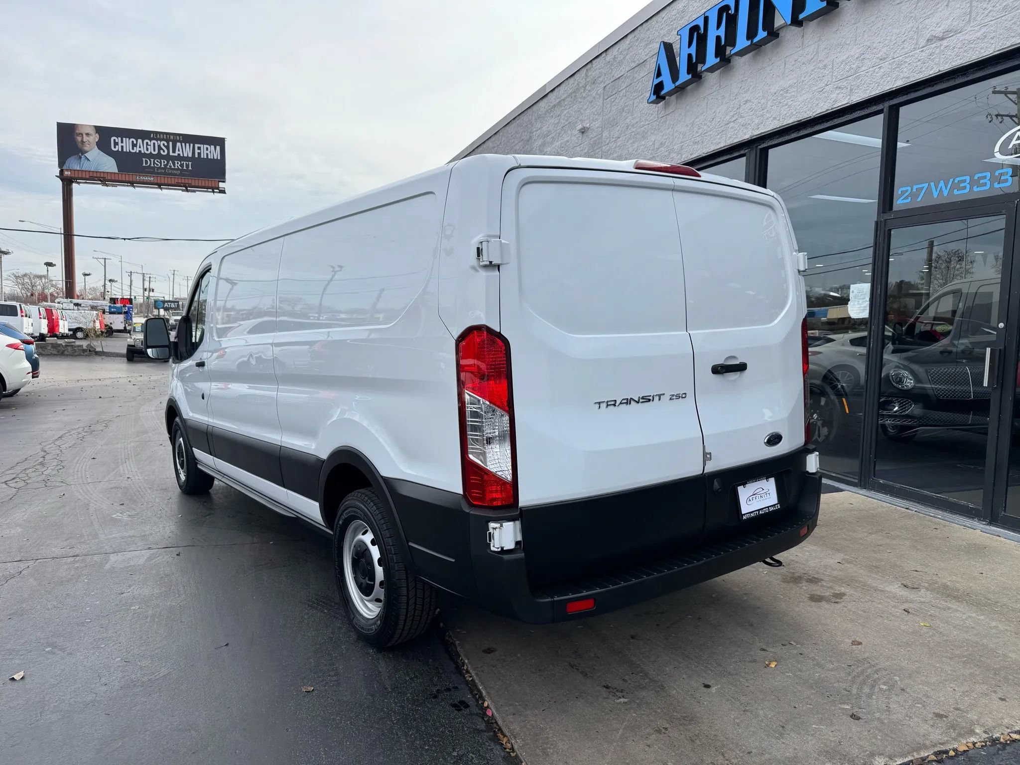 Used 2021 Ford Transit 250 Low Roof RWD image 4