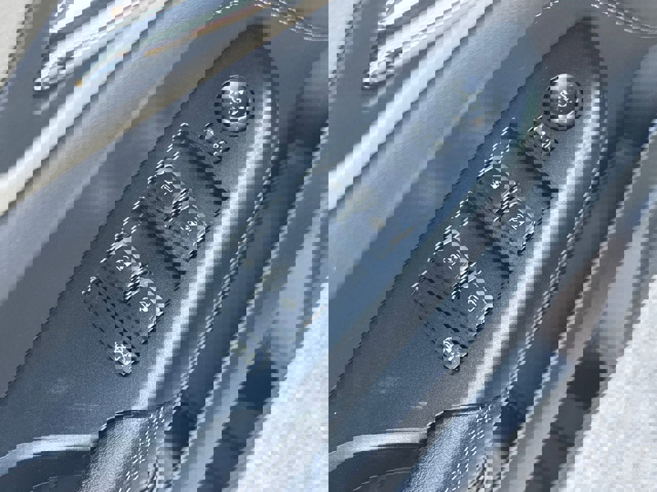 Used 2015 Cadillac SRX Performance w/ Driver Awareness Package image 15