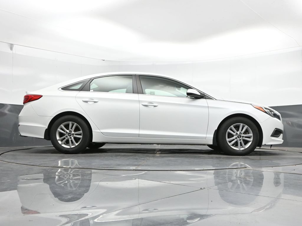 Used 2016 Hyundai Sonata SE FWD image 41