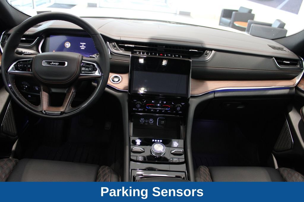 Used 2025 Jeep Grand Cherokee Summit w/ Adv Protech Group IV AWD/4WD image 8