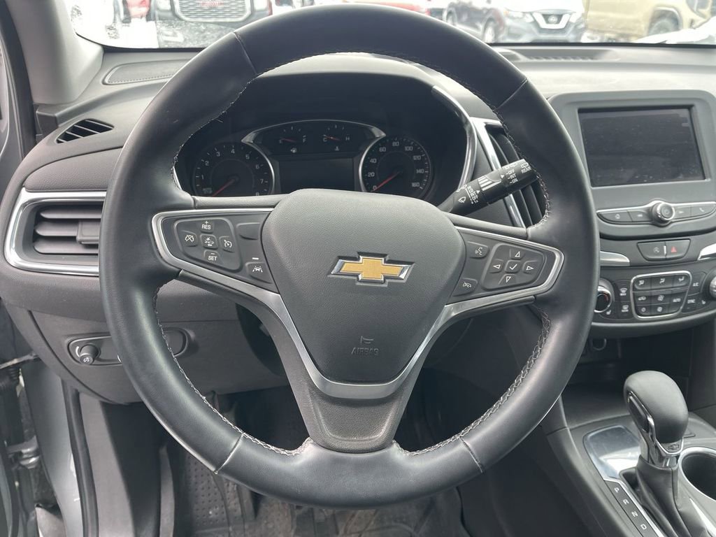 Used 2023 Chevrolet Equinox LT image 4