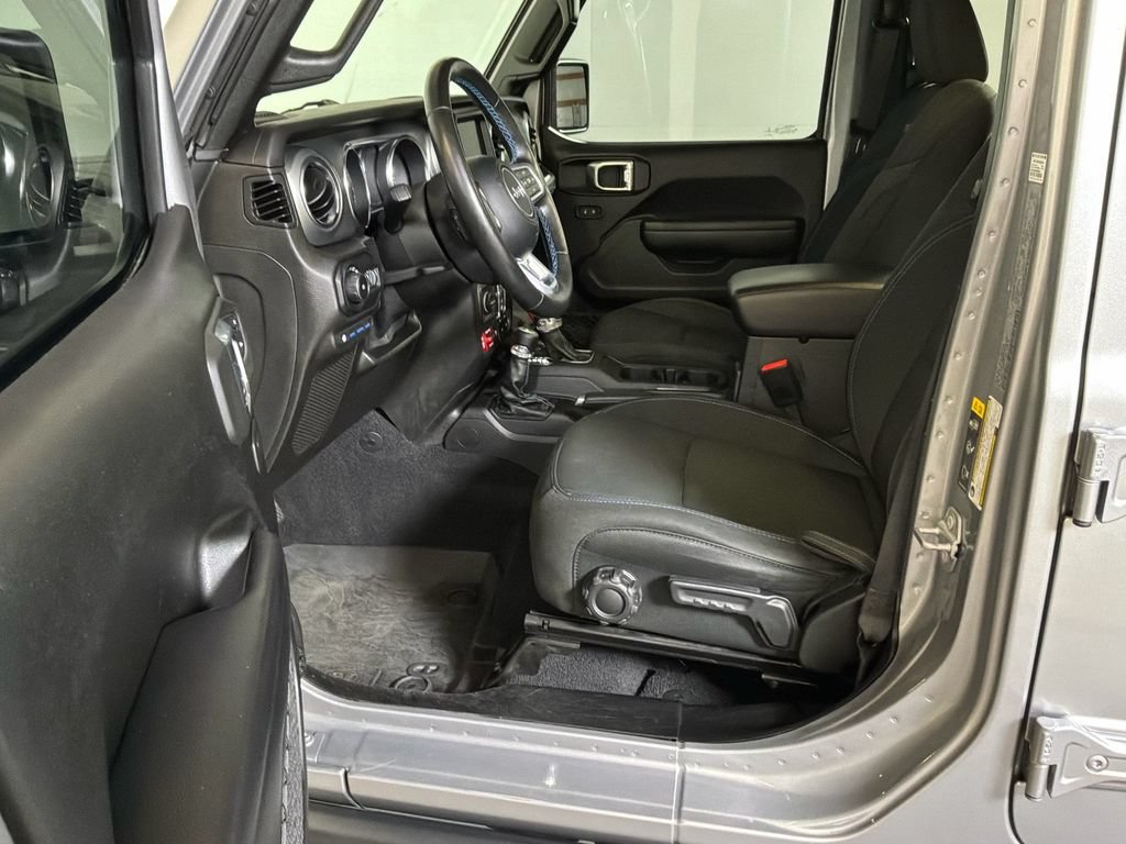 Certified 2021 Jeep Wrangler Unlimited Rubicon 4xe w/ Cold Weather Group AWD/4WD image 15