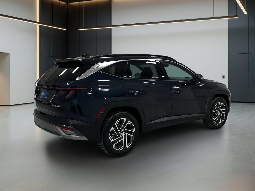 Certified 2026 Hyundai Tucson Limited AWD/4WD image 7