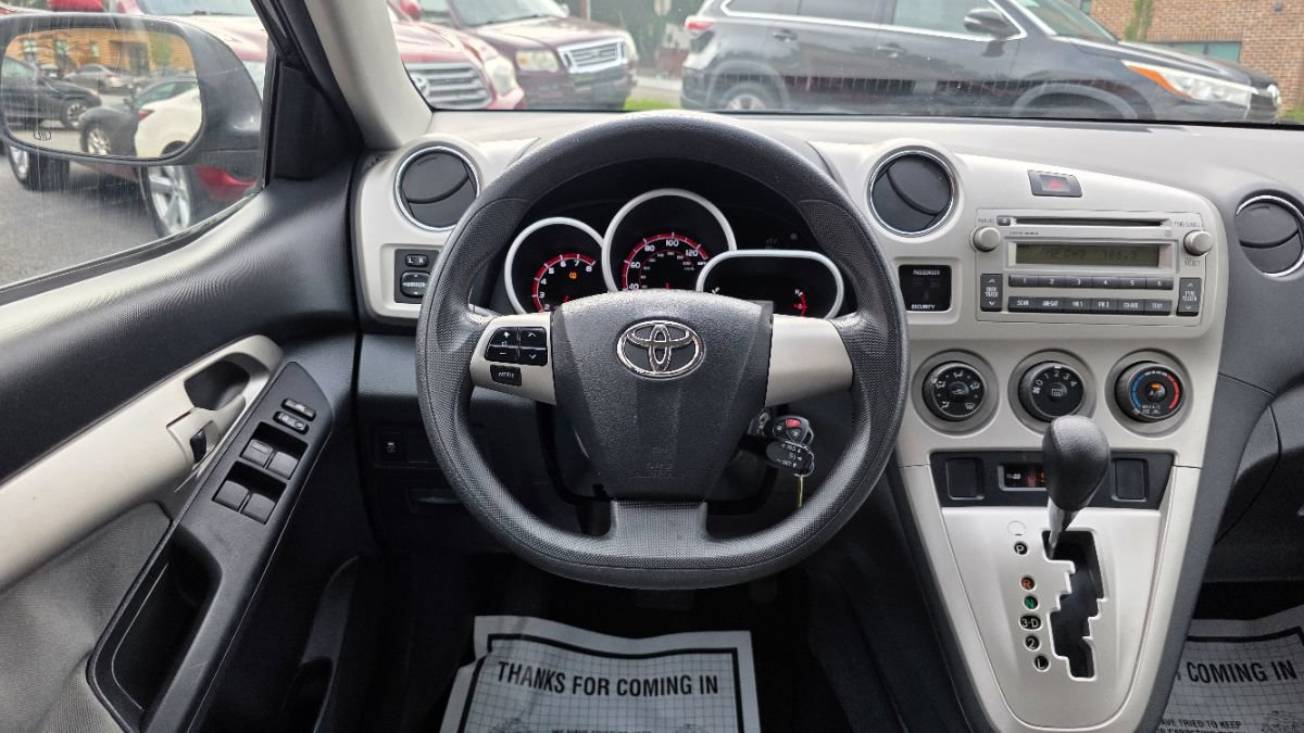 Used 2011 Toyota Matrix FWD image 14