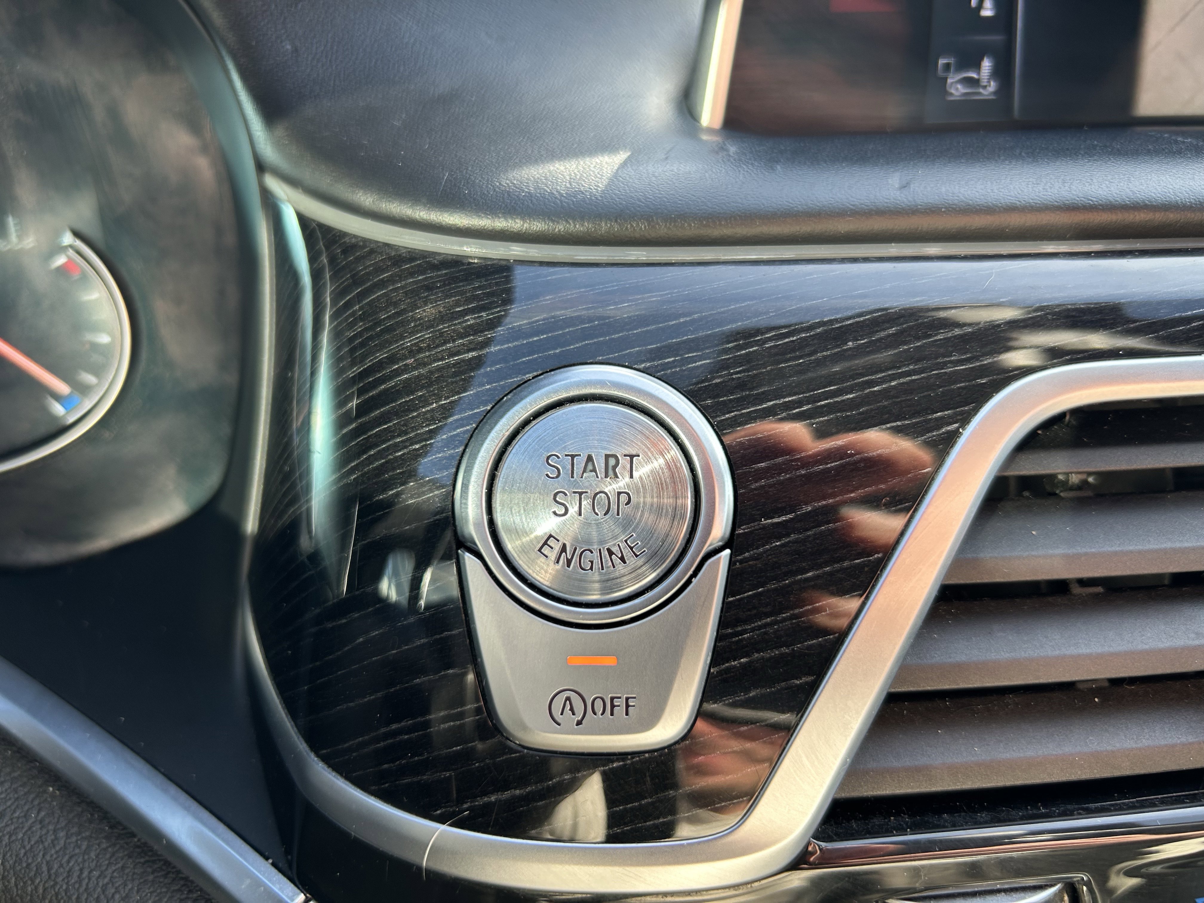 Used 2016 BMW 750i xDrive image 16