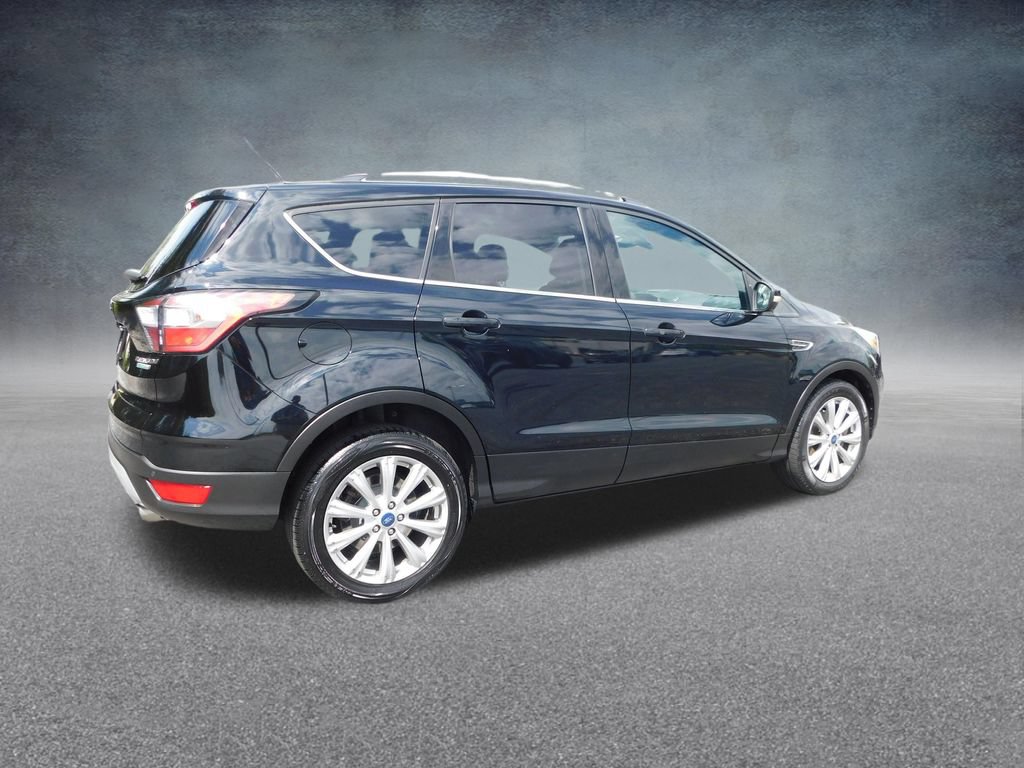 Used 2017 Ford Escape Titanium FWD image 3