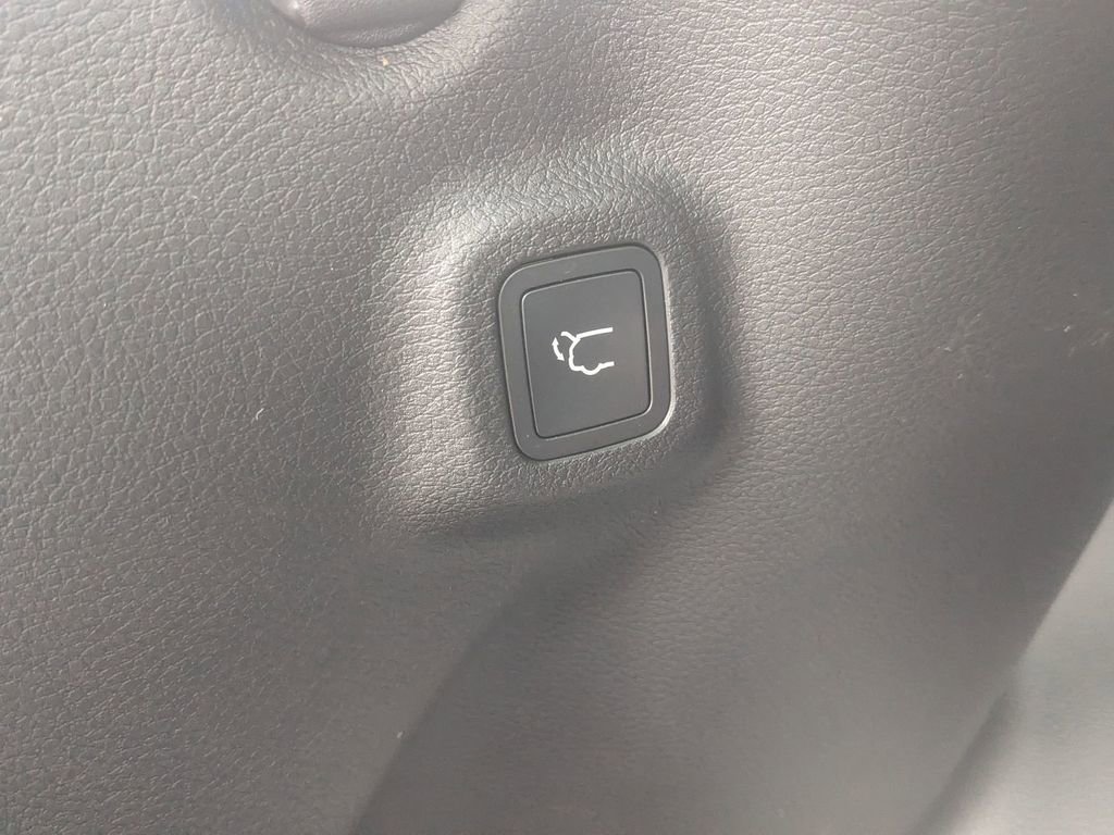 New 2026 Jeep Compass Limited w/ Sun, Sound & Navigation Group AWD/4WD image 32