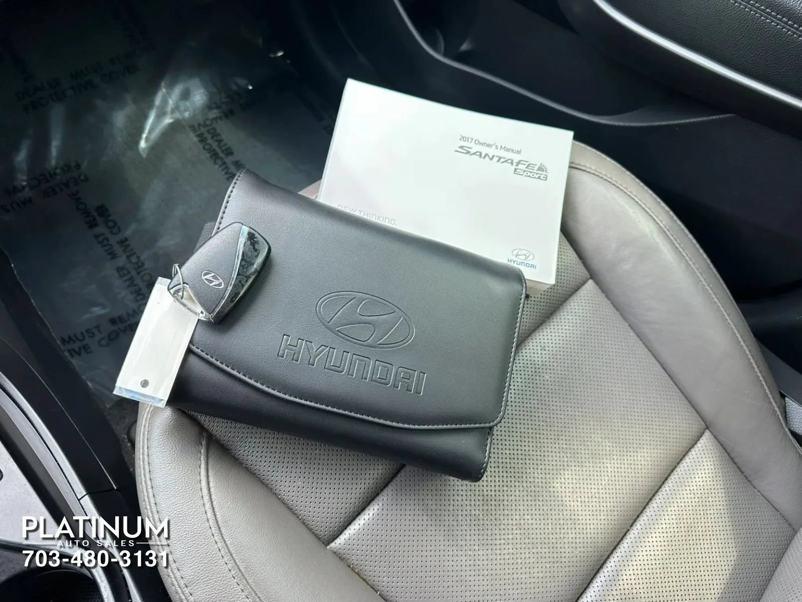 Used 2017 Hyundai Santa Fe Sport w/ Cargo Package AWD/4WD image 24