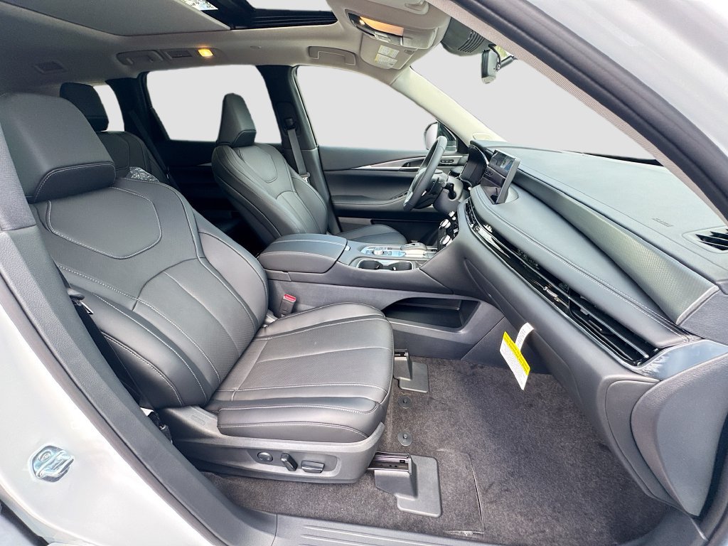 Used 2027 INFINITI QX60 Luxe w/ Cargo Package FWD image 32