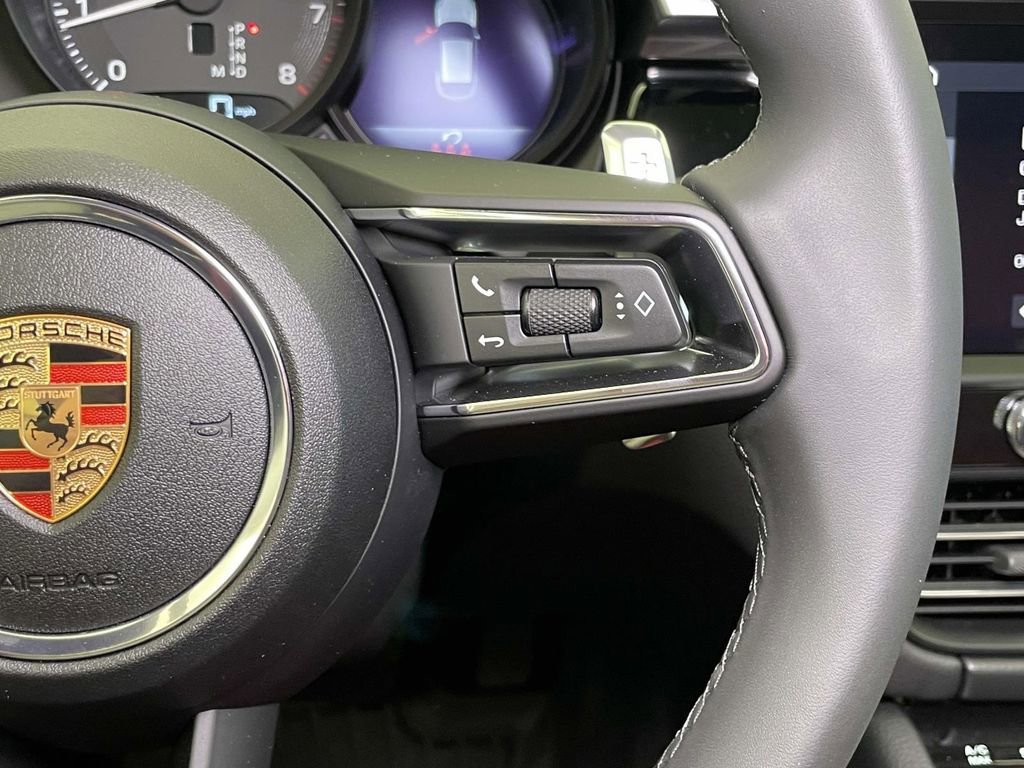 New 2025 Porsche Macan image 41