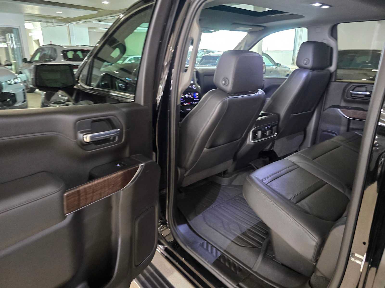 Used 2020 GMC Sierra 1500 Denali w/ Denali Ultimate Package AWD/4WD image 15