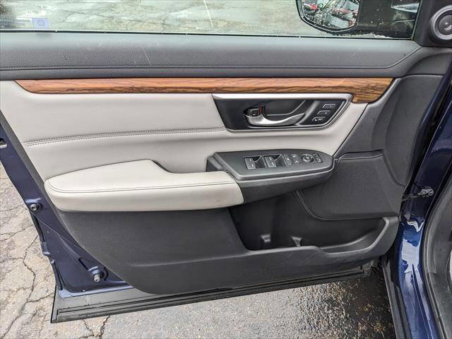 Used 2018 Honda CR-V Touring image 11