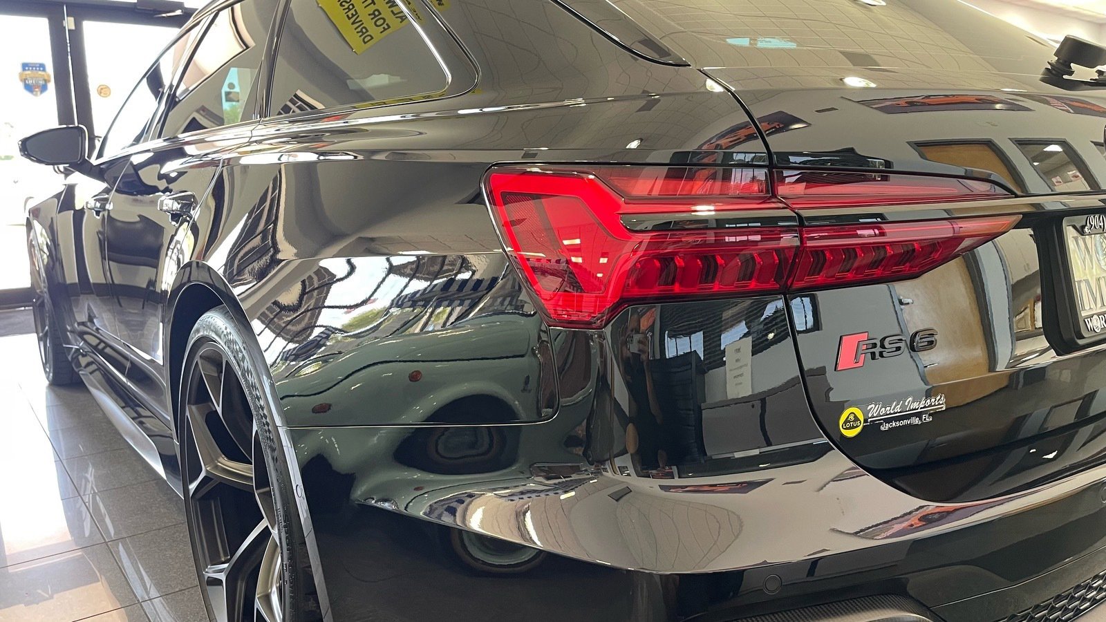 Used 2024 Audi RS 6 performance w/ Matte Carbon Package AWD/4WD image 15