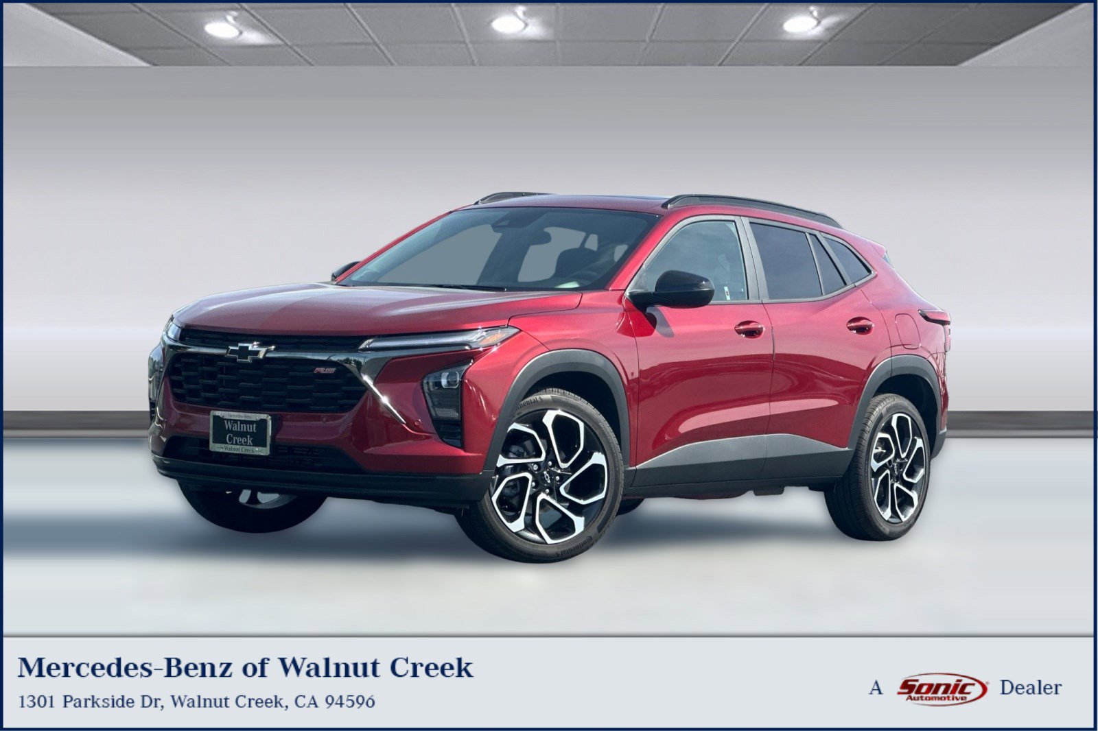 Used 2025 Chevrolet Trax RS w/ Sunroof Package image 1