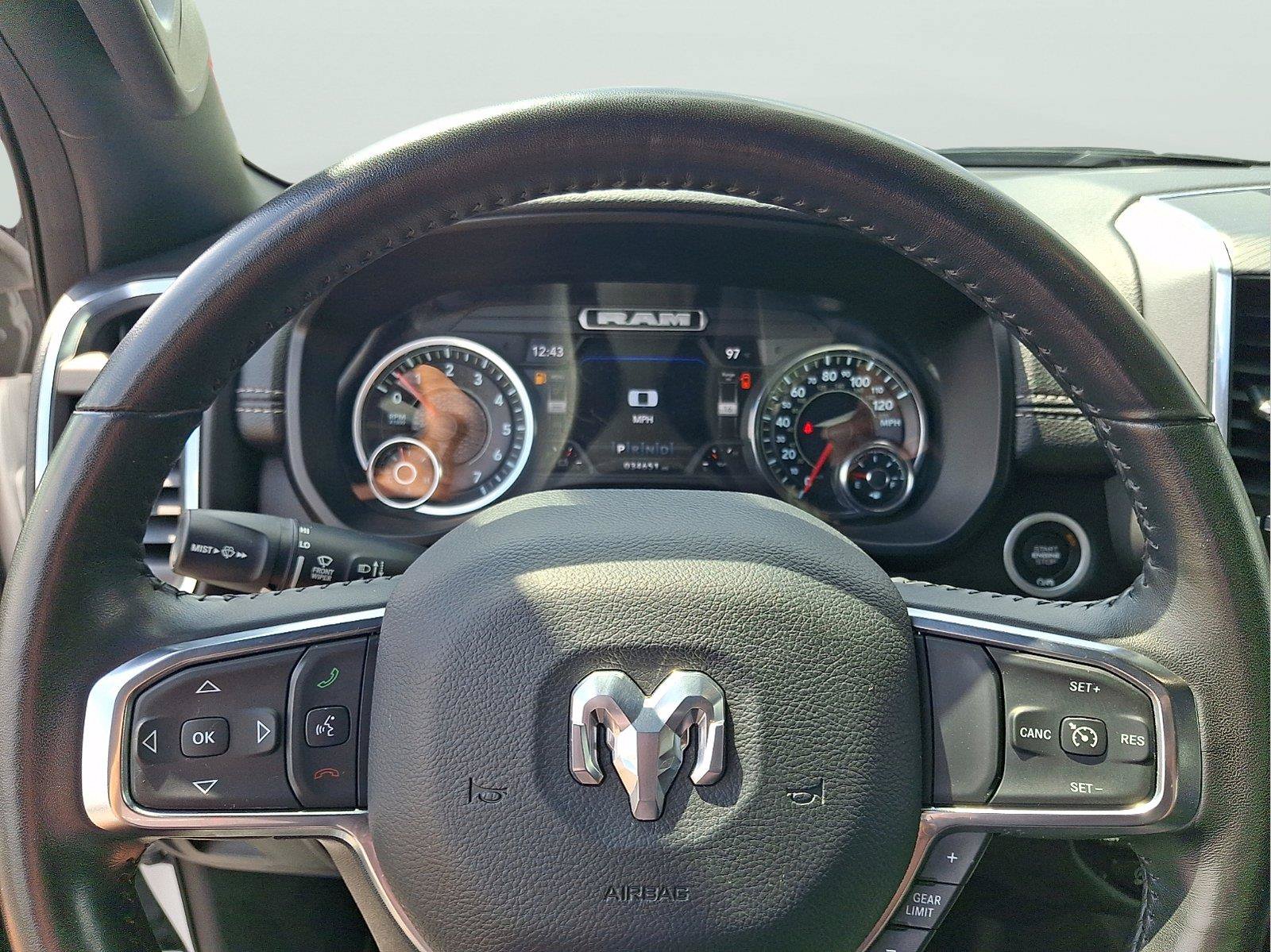 Used 2024 RAM 1500 Laramie AWD/4WD image 18