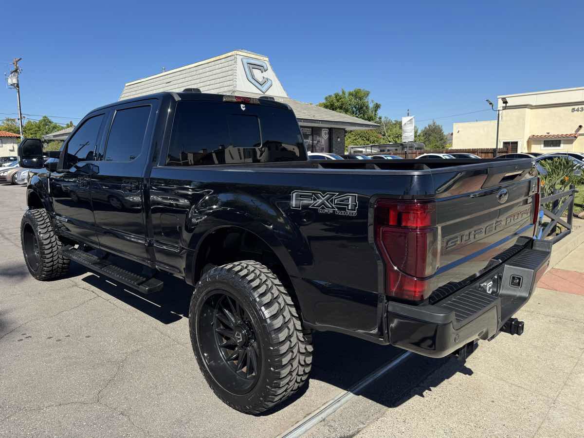 Used 2021 Ford F250 Lariat image 3