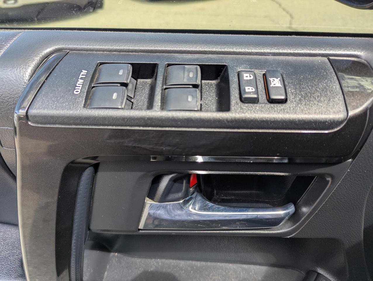 Used 2019 Toyota 4Runner TRD Off-Road Premium AWD/4WD image 10
