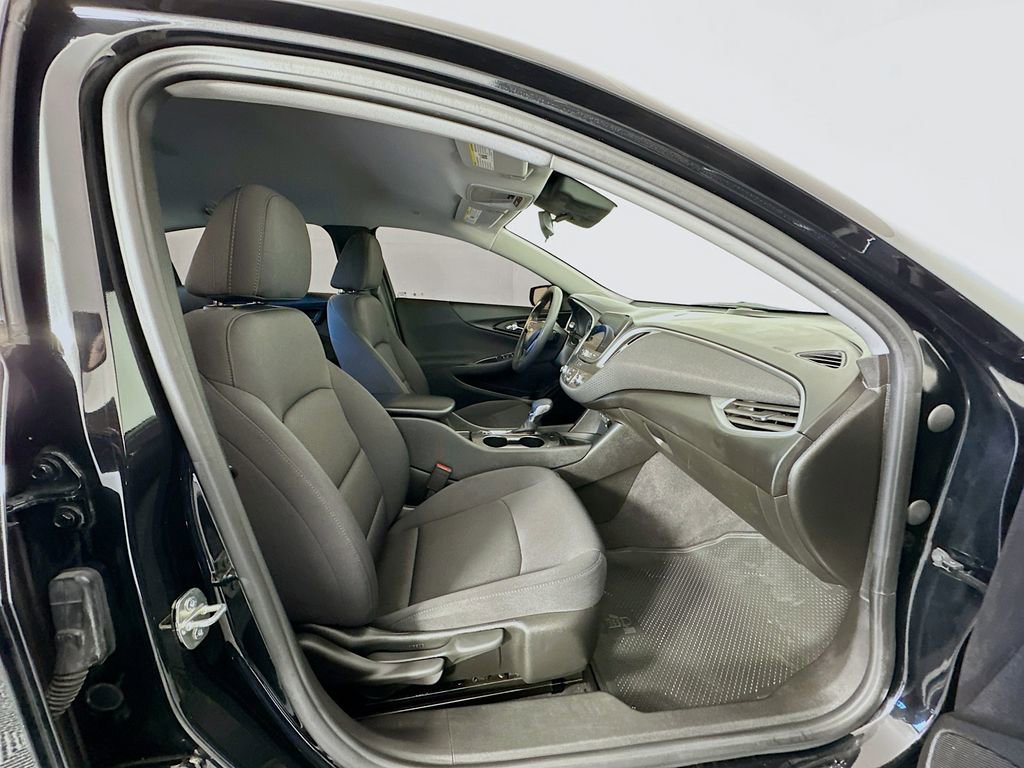 Used 2023 Chevrolet Malibu LS image 26