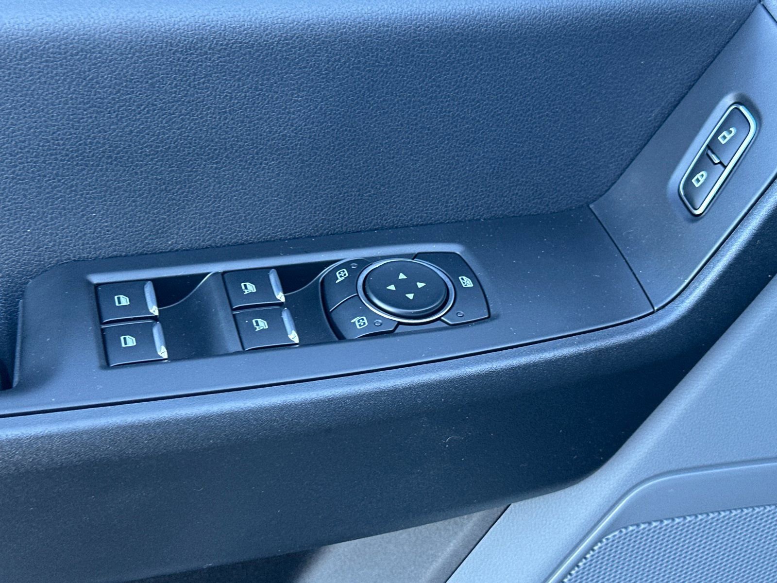 New 2026 Ford F550 4x4 Supercab Super Duty image 12