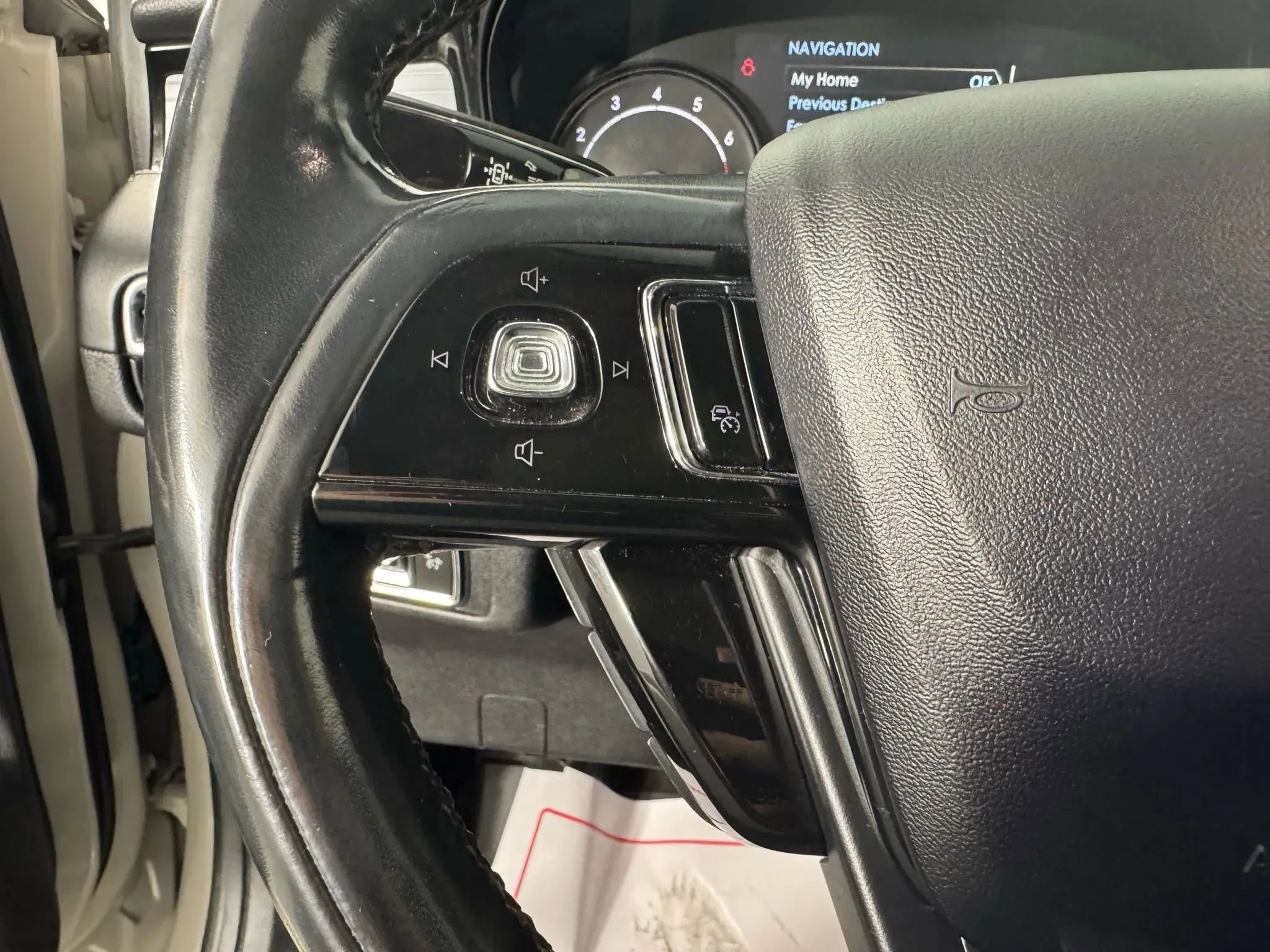 Used 2020 Lincoln Corsair AWD image 15