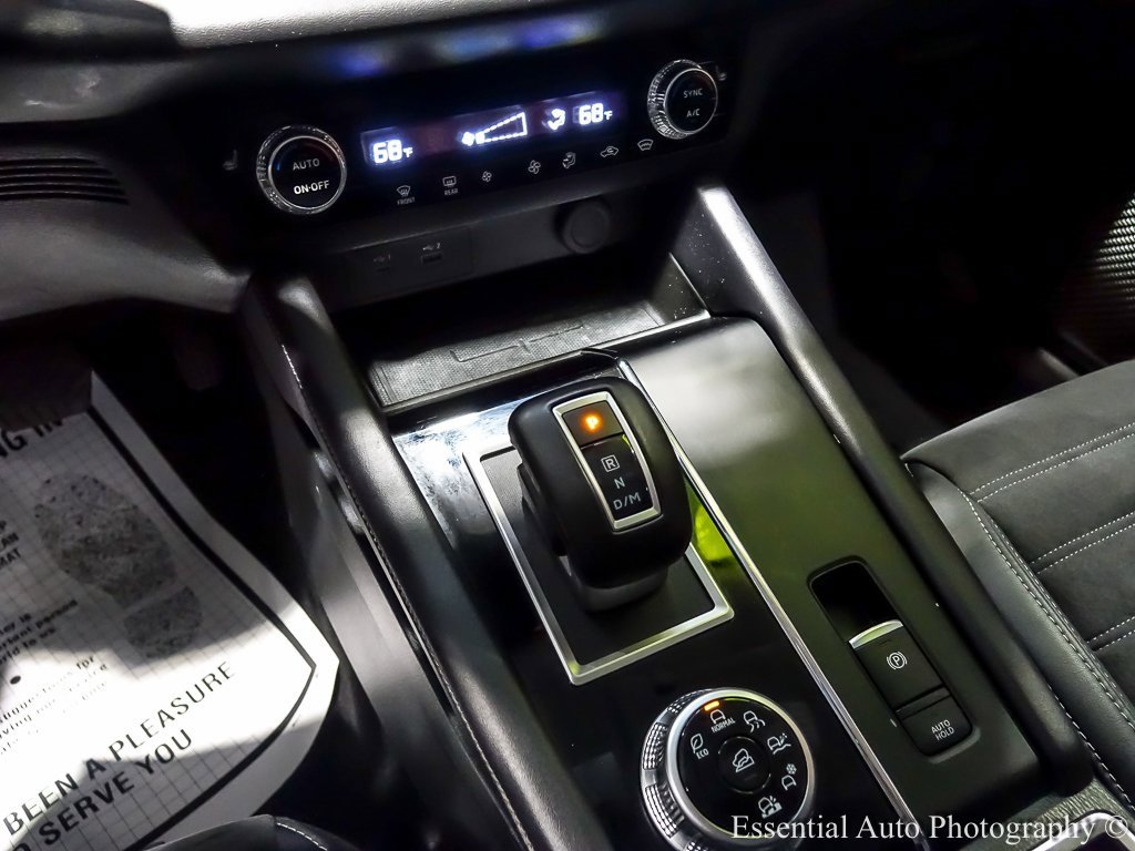 Used 2023 Mitsubishi Outlander SE image 26