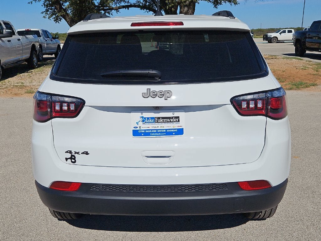 New 2027 Jeep Compass Latitude AWD/4WD image 6