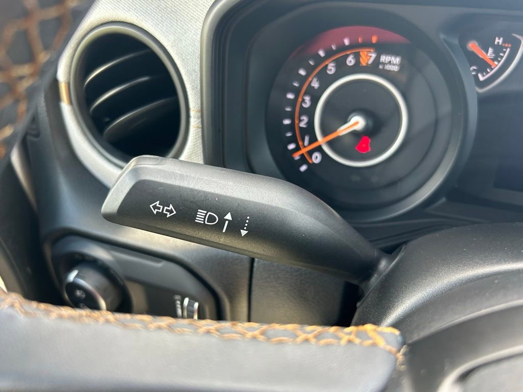 Used 2024 Jeep Gladiator Sport image 17