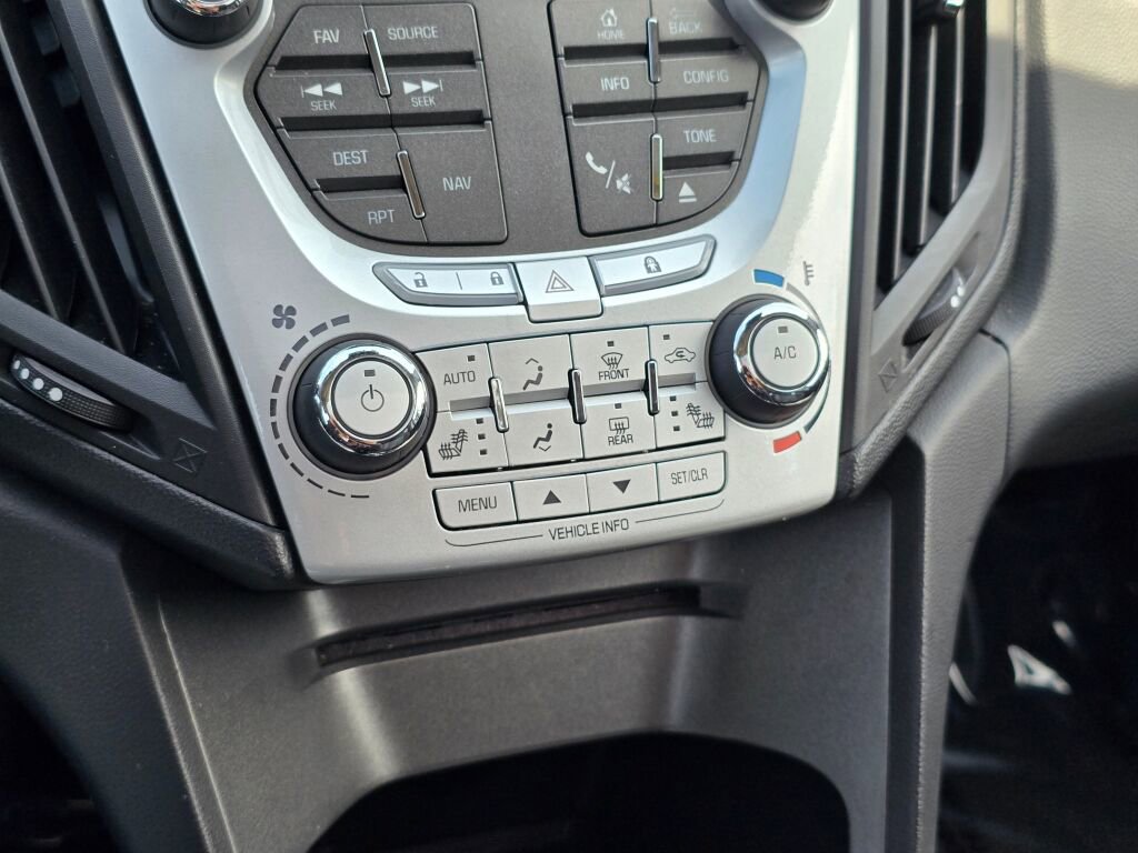Used 2015 Chevrolet Equinox LTZ AWD/4WD image 24