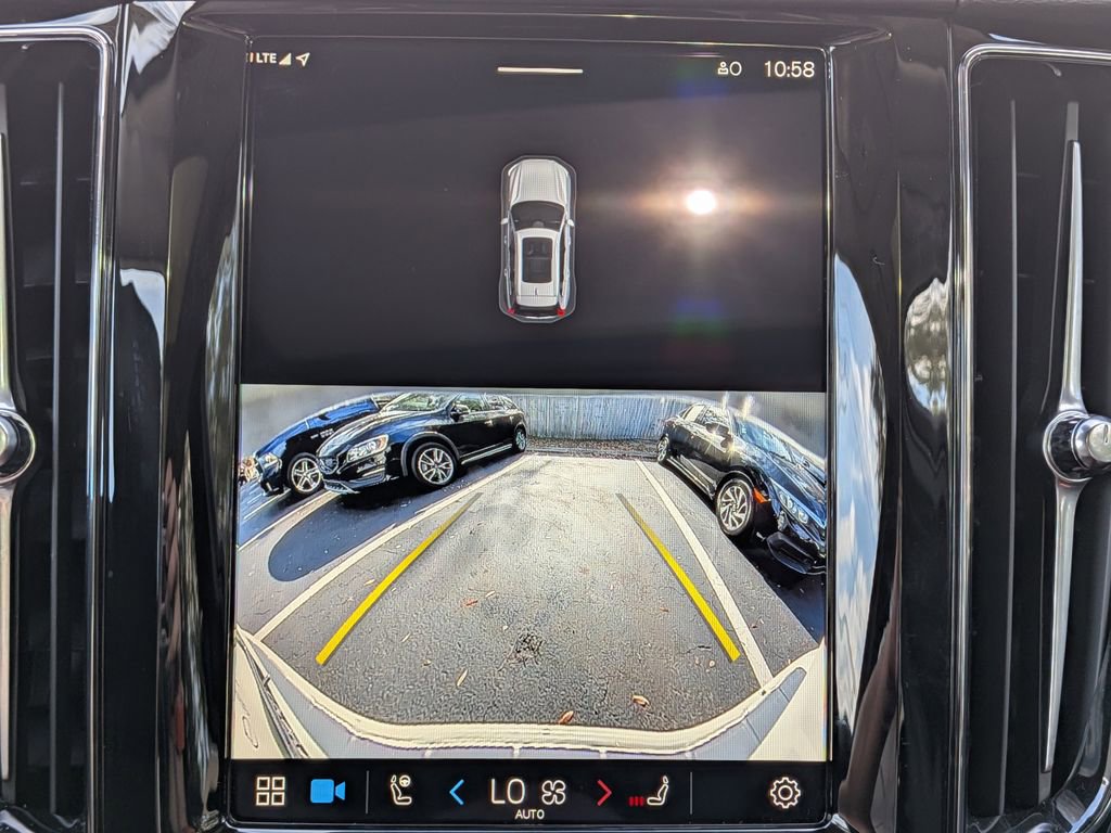 New 2024 Volvo XC60 T8 Plus w/ Protection Package Premier image 25