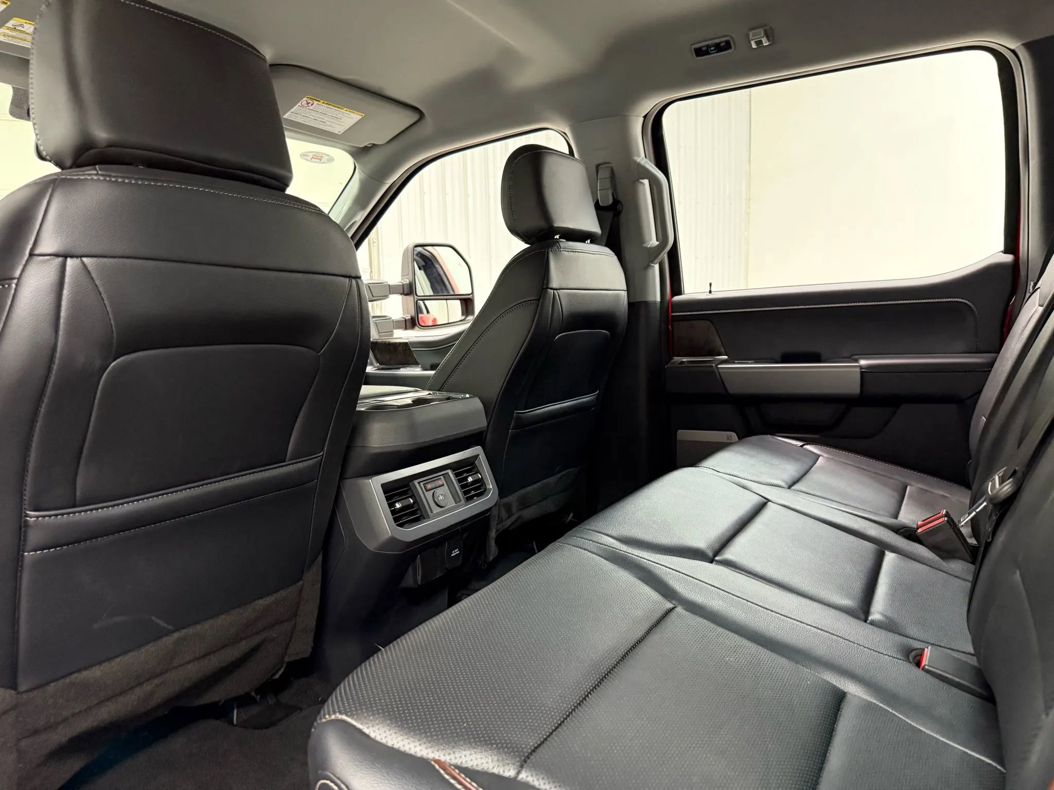 Used 2024 Ford F350 Lariat image 17