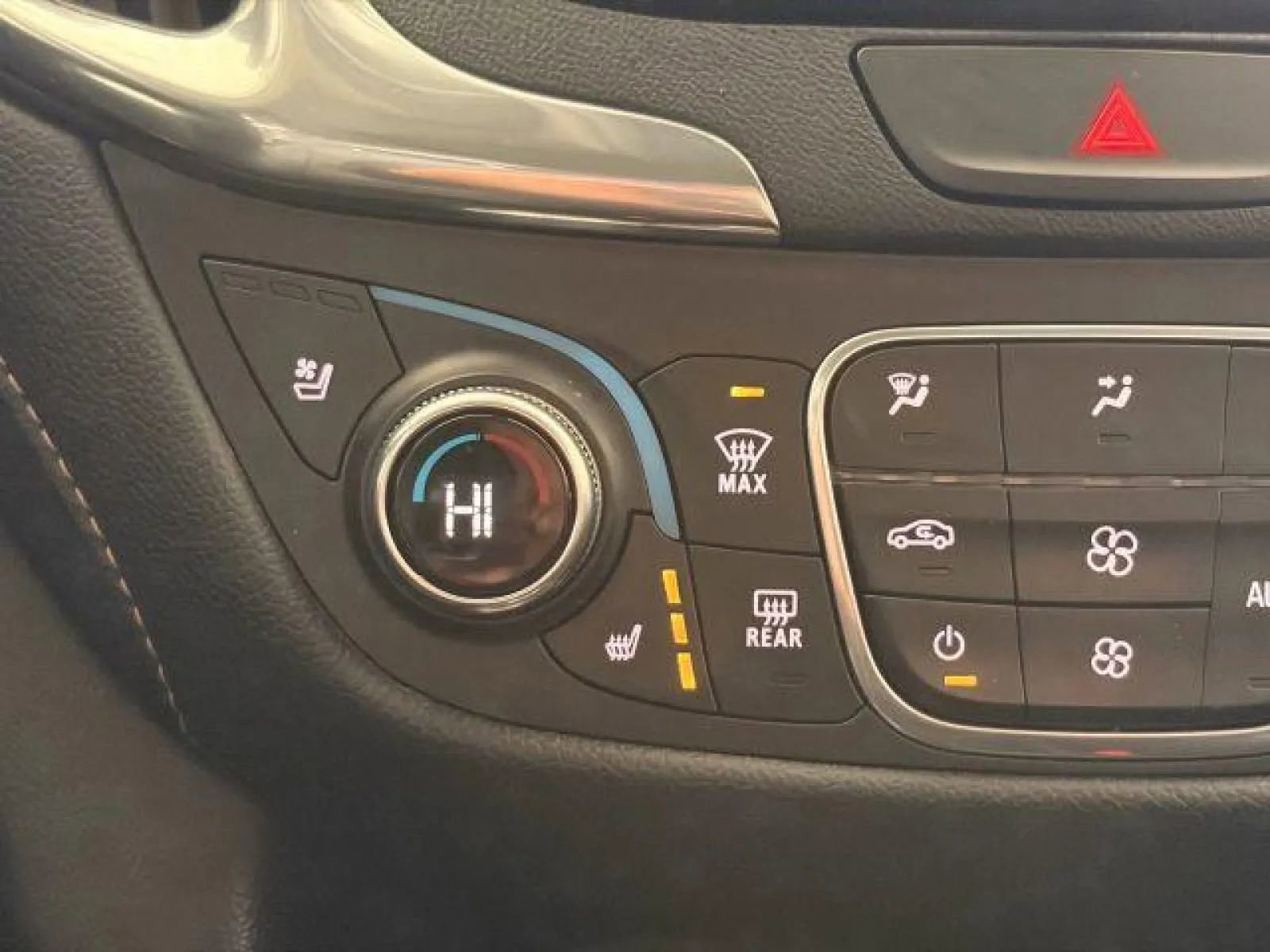 Used 2020 Chevrolet Equinox Premier image 21