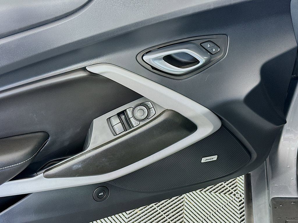 Used 2024 Chevrolet Camaro LT w/ Technology Package image 17