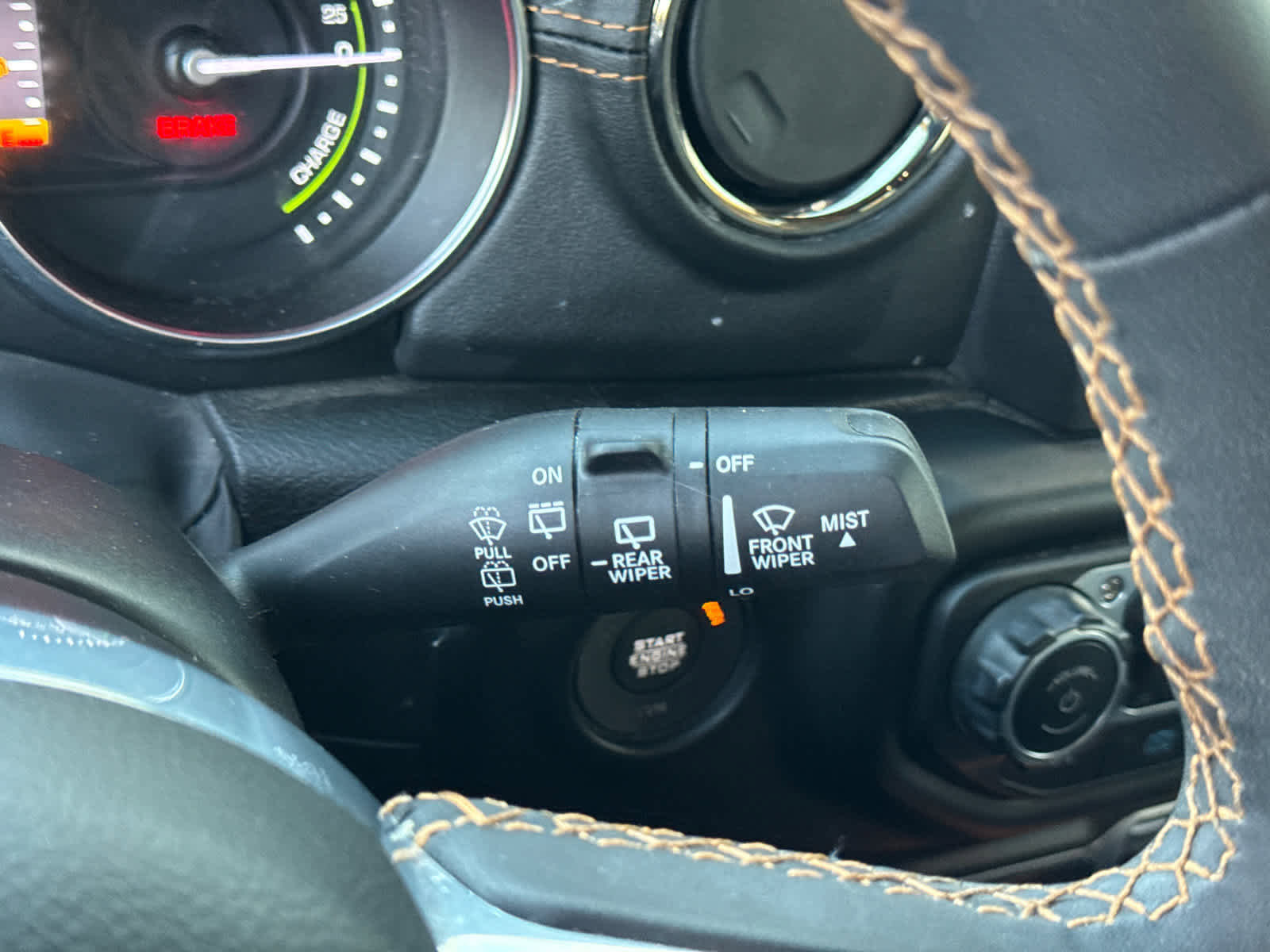 Used 2023 Jeep Wrangler Unlimited Sahara image 18