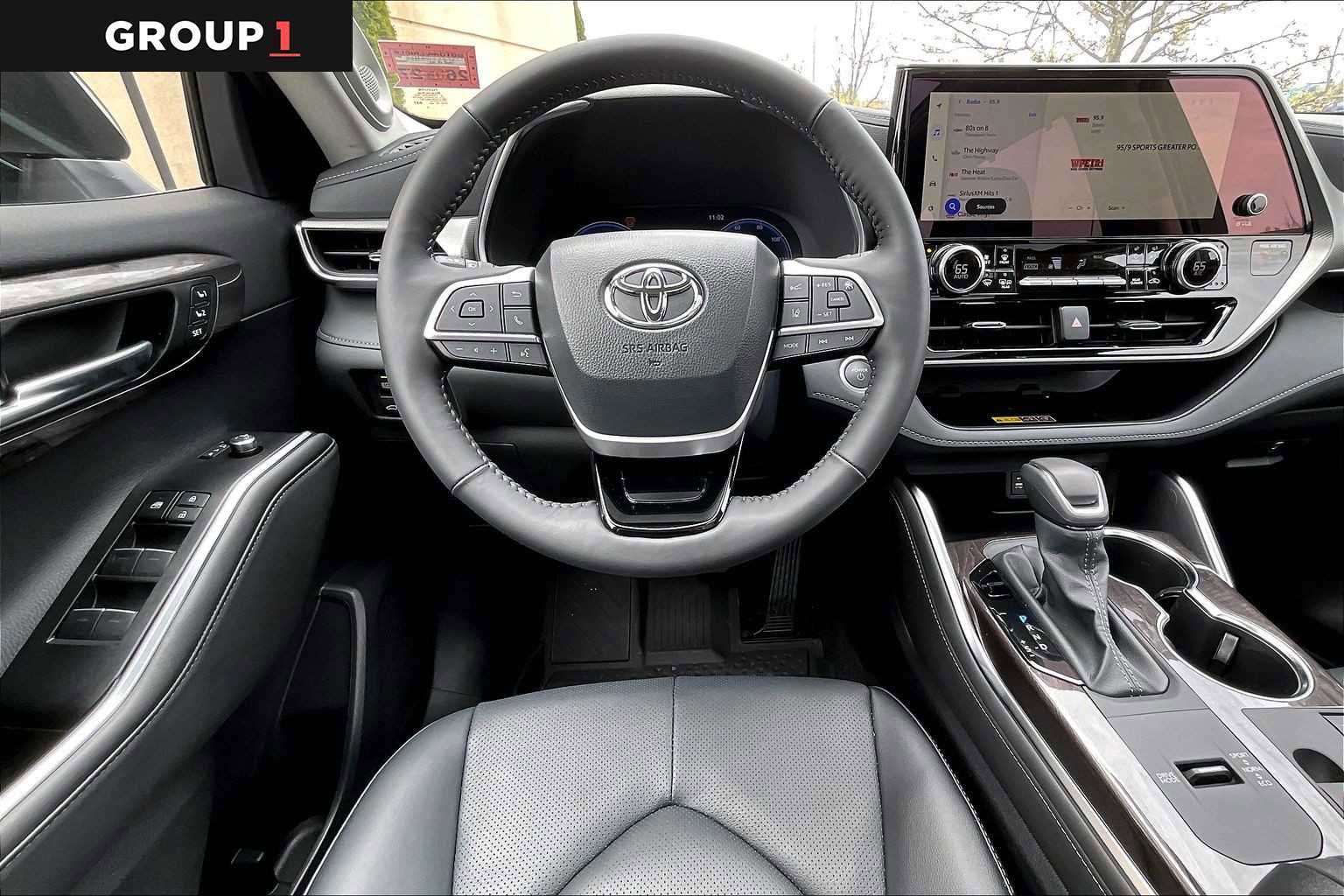 Certified 2026 Toyota Highlander Platinum AWD/4WD image 6