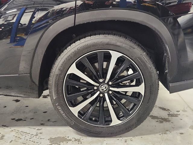 Used 2022 Toyota Highlander XSE FWD image 33