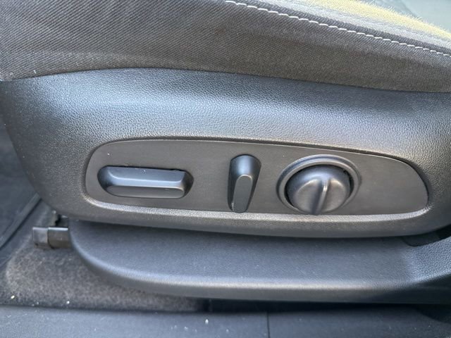 Used 2020 Chevrolet Equinox LT image 11