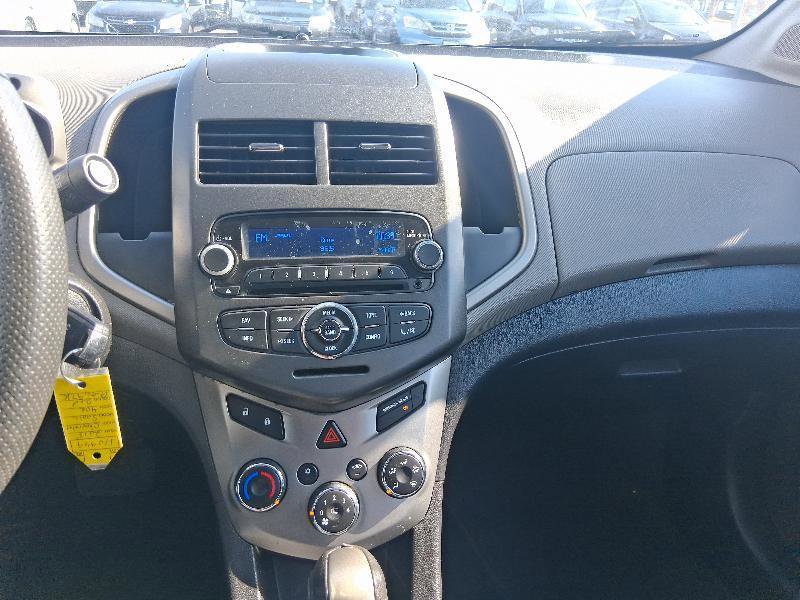 Used 2015 Chevrolet Sonic LT FWD image 28