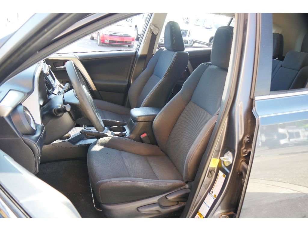 Used 2015 Toyota RAV4 XLE image 10