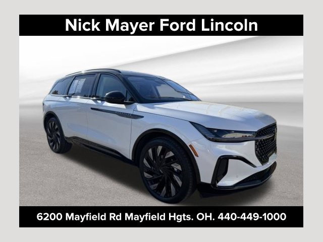 New 2026 Lincoln Nautilus Reserve w/ Jet Appearance Package