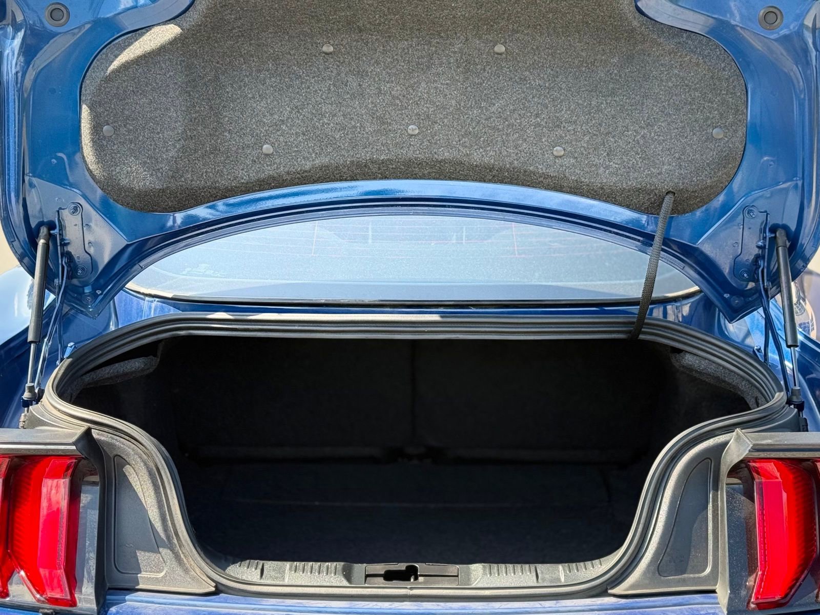 Used 2022 Ford Mustang Coupe w/ Equipment Group 101A RWD image 45