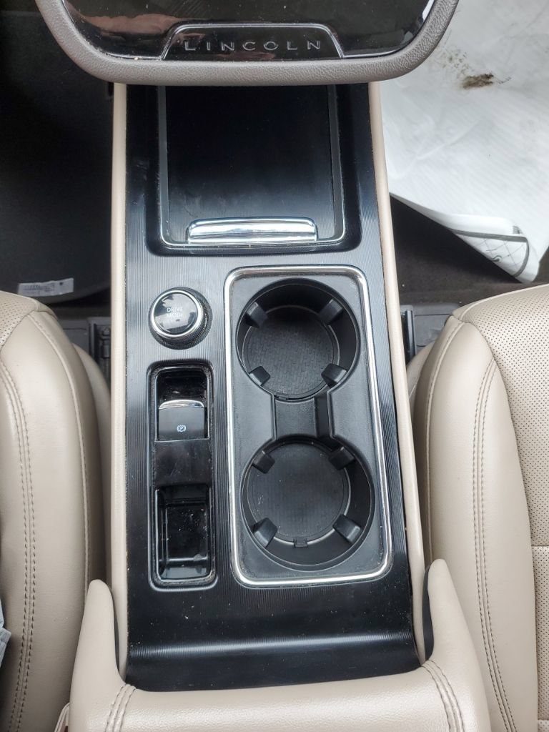 Used 2022 Lincoln Corsair FWD w/ Equipment Group 101A image 26