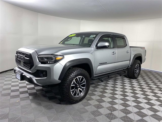 Used 2023 Toyota Tacoma TRD Off-Road image 4