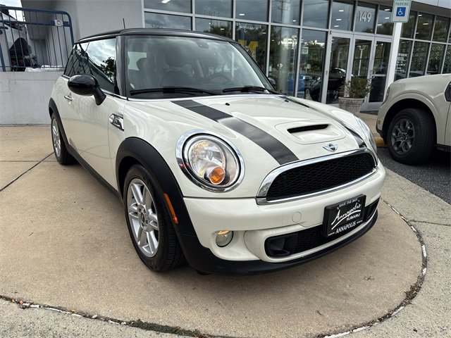 Used 2013 MINI Cooper S image 1