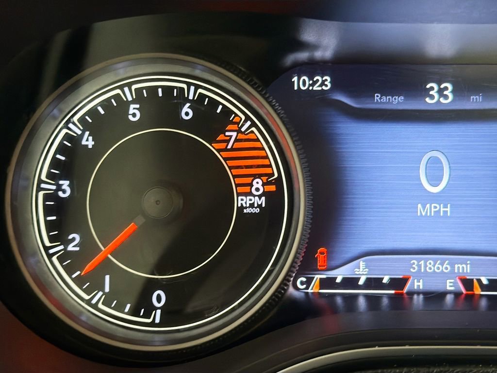 Used 2022 Jeep Cherokee Trailhawk w/ Trailhawk Elite Value Package image 13