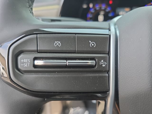 New 2026 Chevrolet Colorado ZR2 w/ Technology Package AWD/4WD image 19