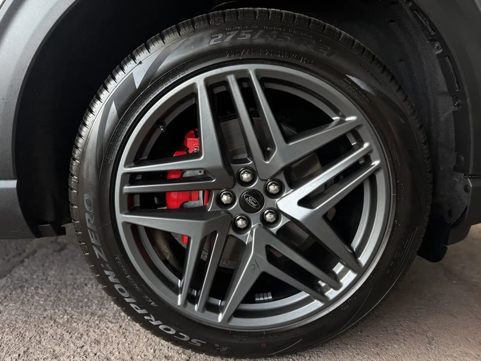 Used 2025 Ford Explorer ST image 48