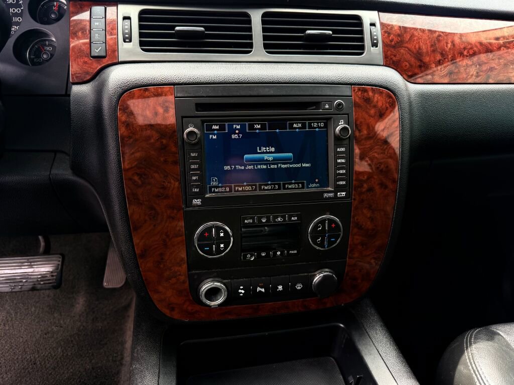 Used 2007 Chevrolet Tahoe LTZ w/ LTZ Preferred Equipment Group AWD/4WD image 15