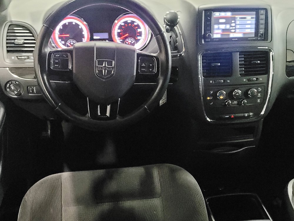 Used 2019 Dodge Grand Caravan SE image 22