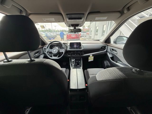 Certified 2023 Nissan Rogue SV FWD image 23